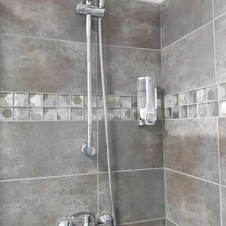 Tout Confort ! Climatisation, Calme, Piscine, Parking Gratuit, Terrasse, Wifi Carcassonne Exterior photo